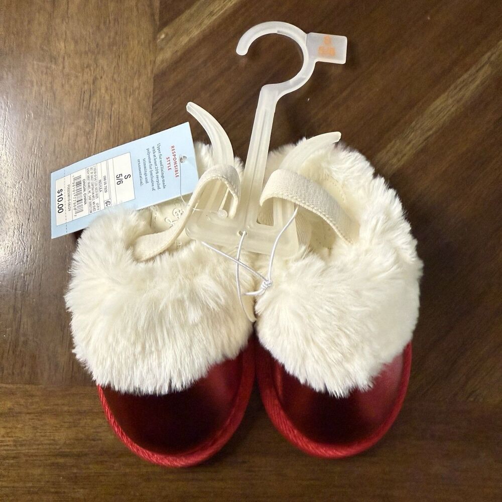 Cat and Jack Toddler Unisex Red Christmas Slippers Size Small 5/6 NWT